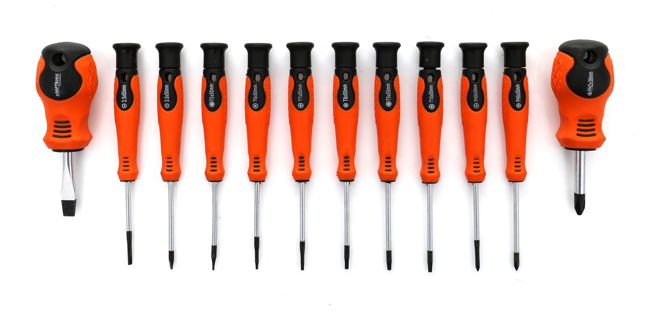 Kruvikeerajate komplekt 18 osa KD10914