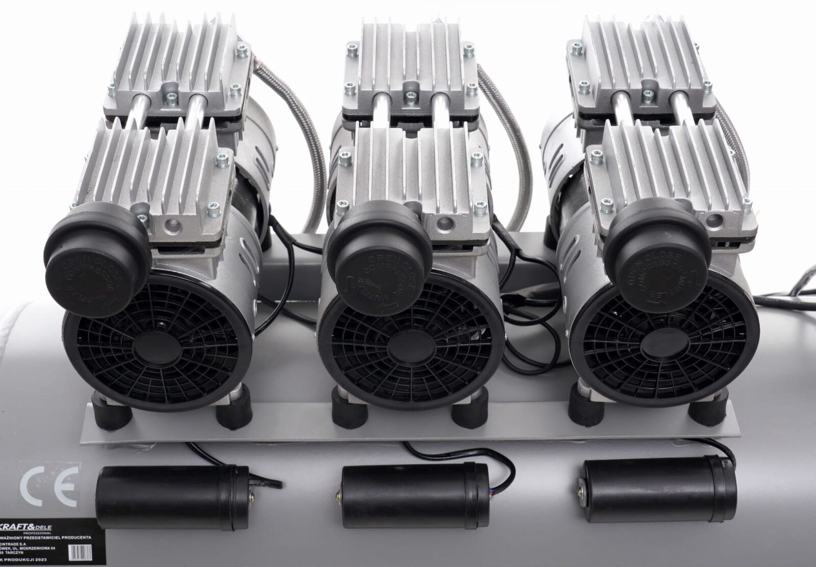 Õlivaba kompressor 100L 3 x 1500W KD1397