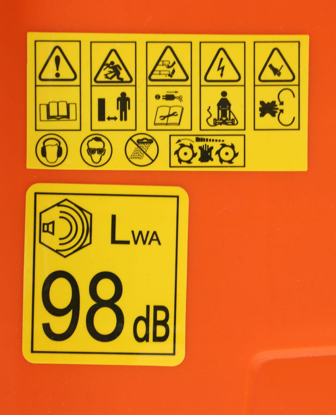 Muruõhustaja/vertikutaator elektriline 3-in-1 2400W 32cm KD5190