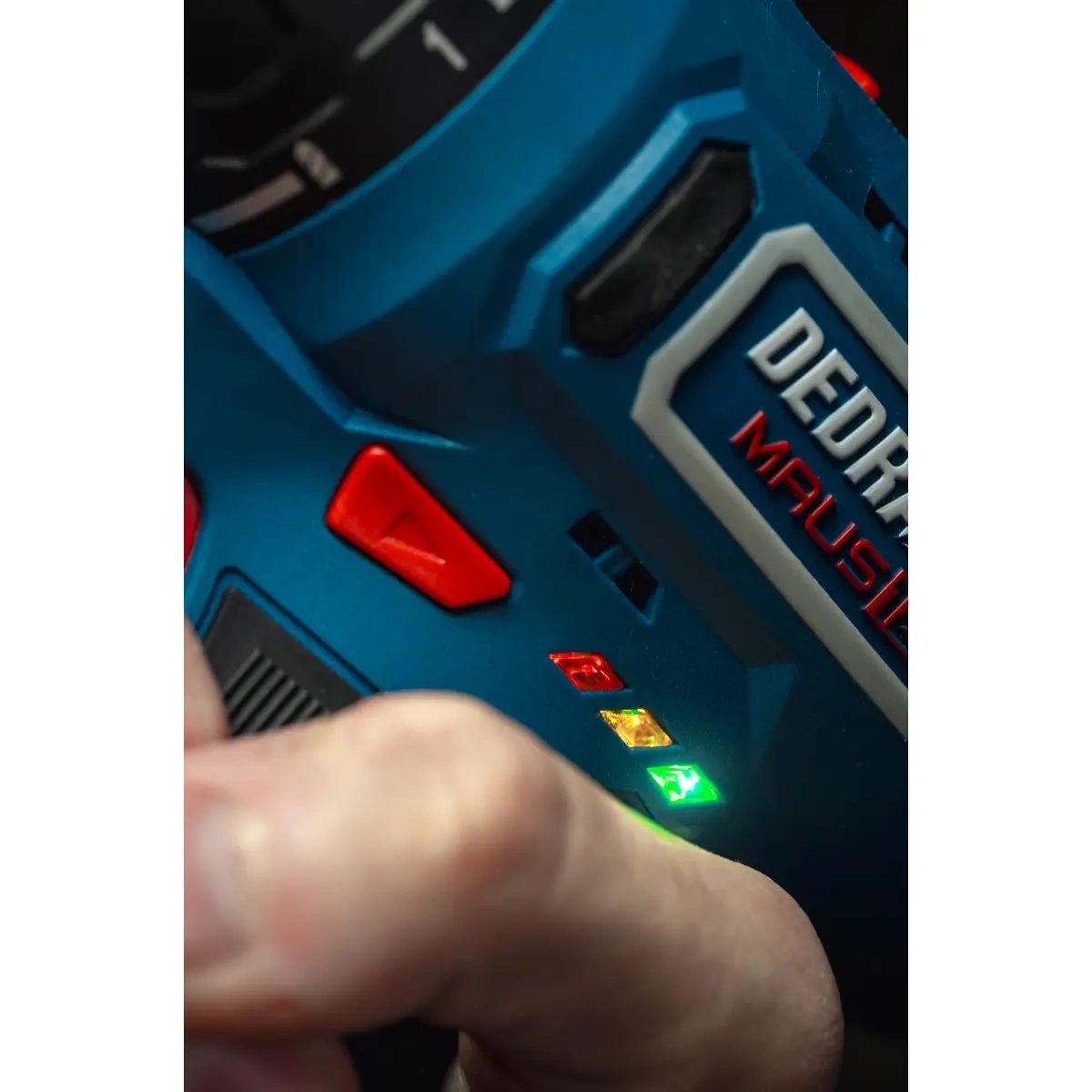 12 V akutrell-kruvikeeraja DEDRA MAUS DED7330, 32 Nm, kaks kiirust 0–400 / 0–1300 p/min, 10 mm padrun