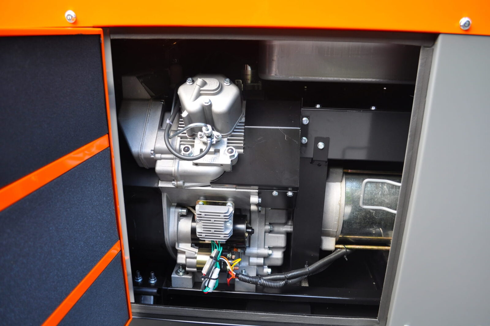 Diisligeneraator 17/18kW KD154