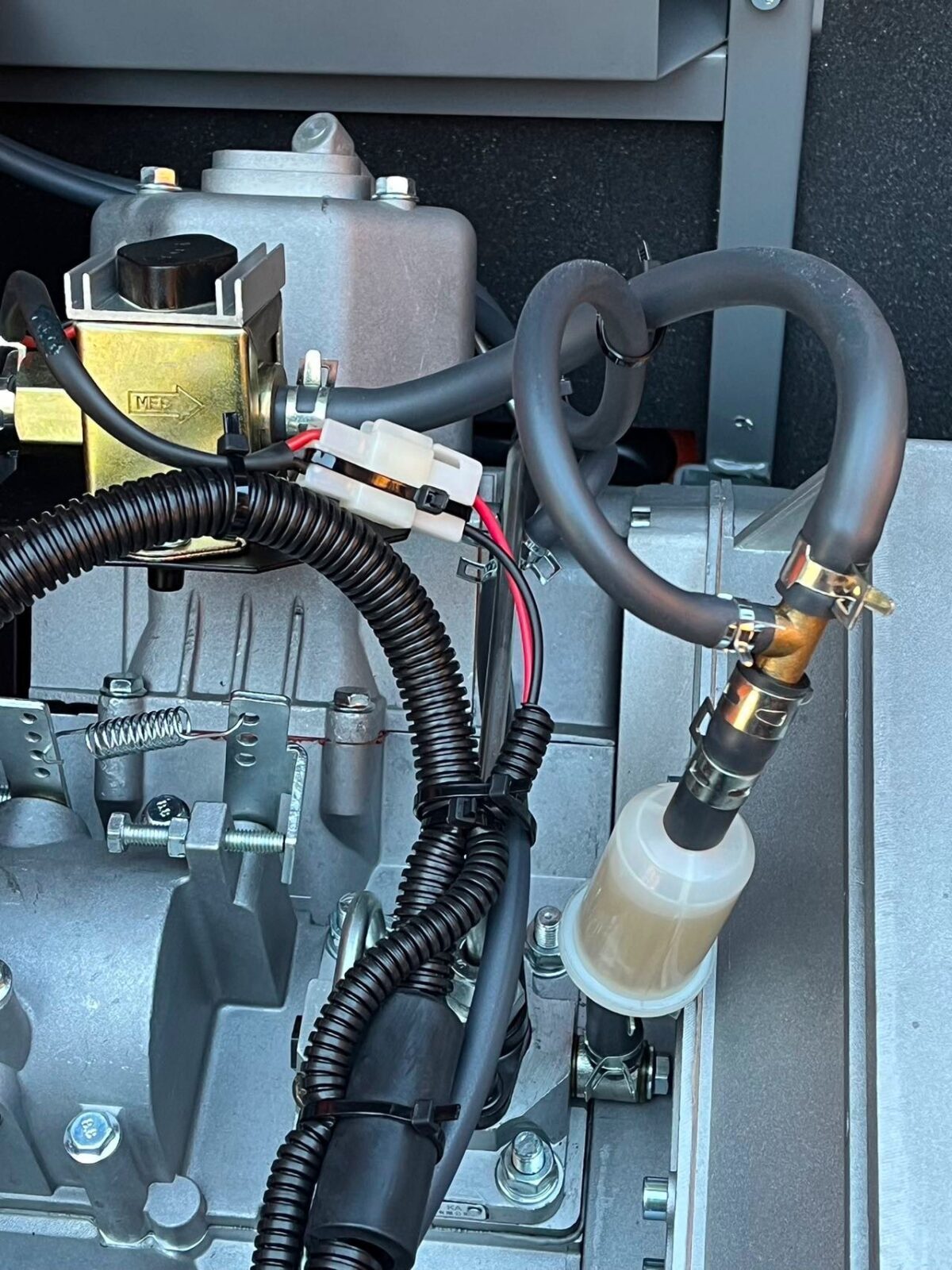 Ühefaasiline DIISELELGENERAATOR 14/15,5kW KD198