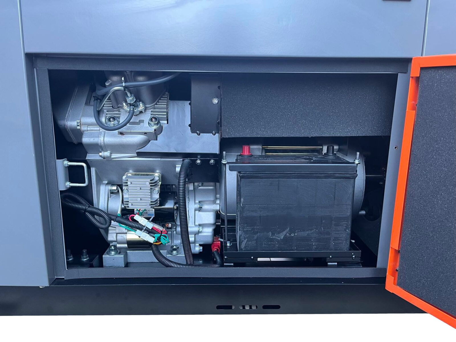 Ühefaasiline DIISELELGENERAATOR 14/15,5kW KD198